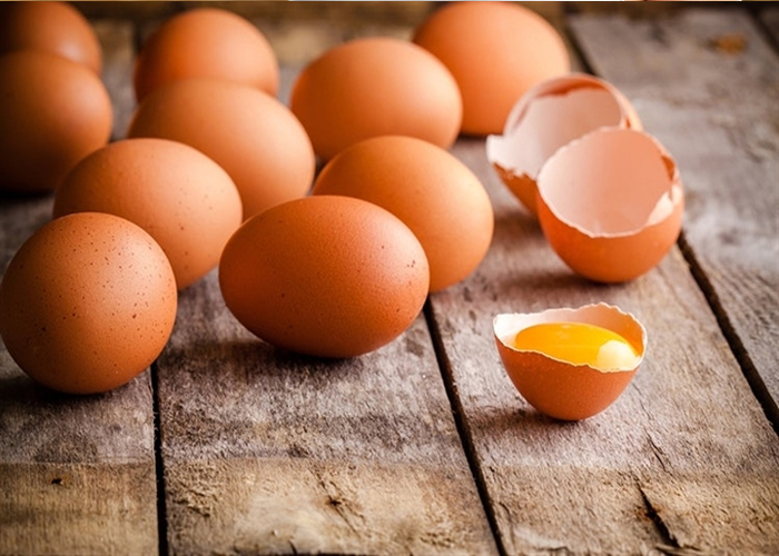 Trứng là nguồn cung cấp protein dồi dào giúp giảm mỡ bụng